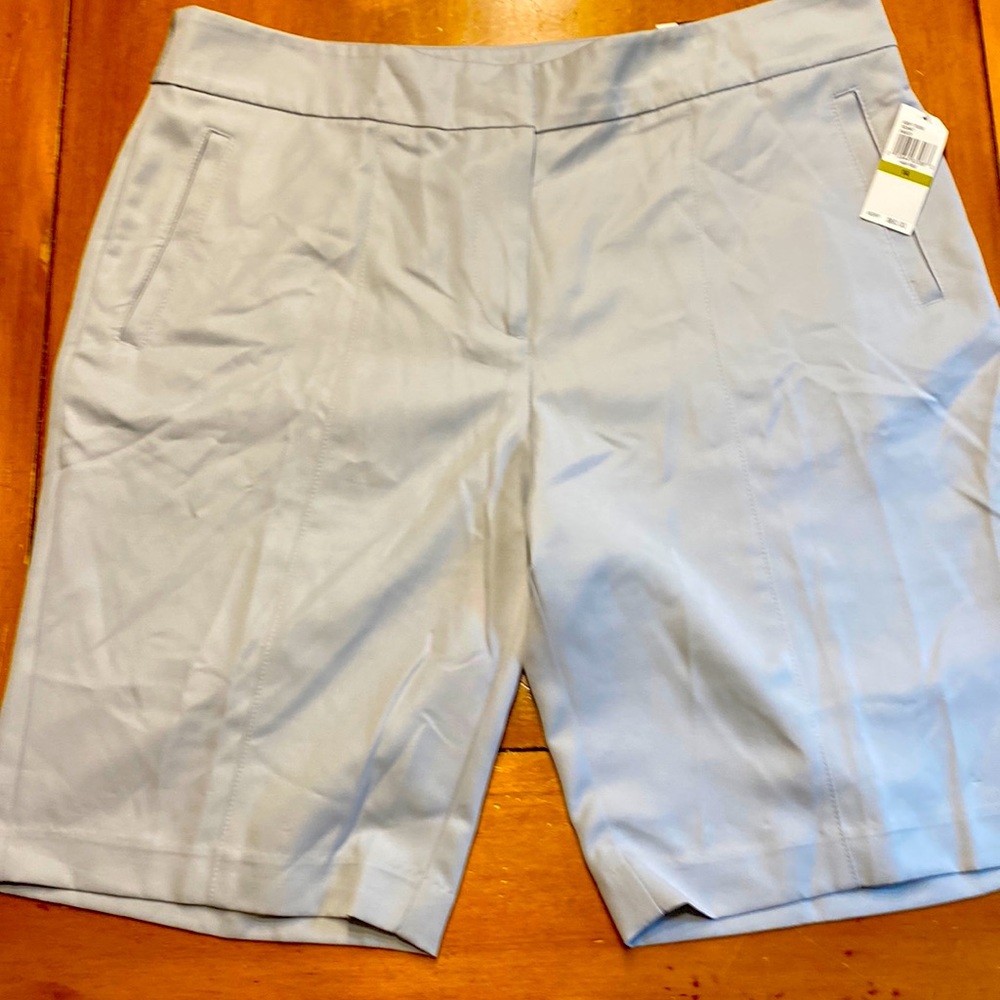 Izod grey golf short, size 14